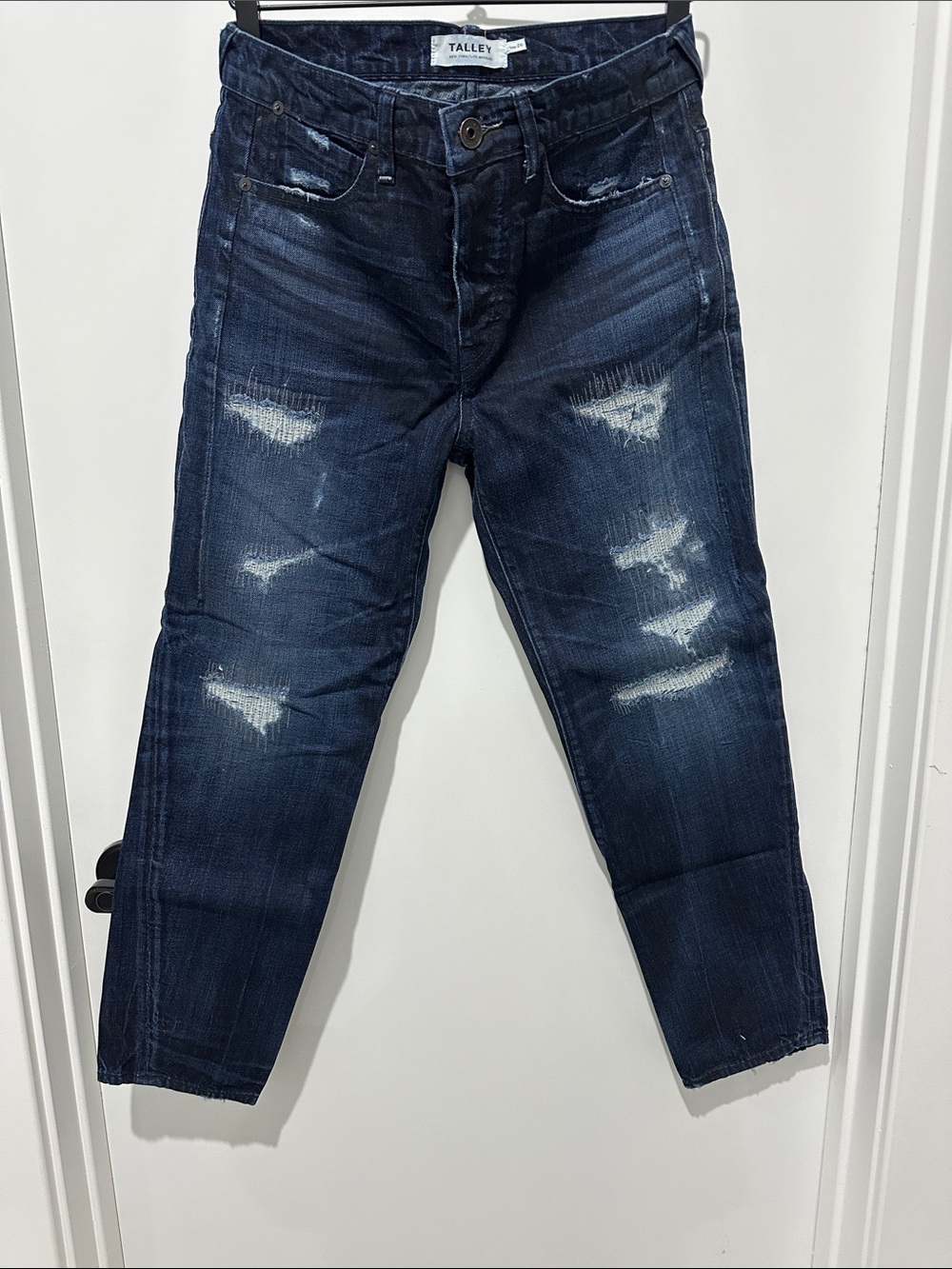 TALLEY DARK BLUE DISTRESSED JEANS